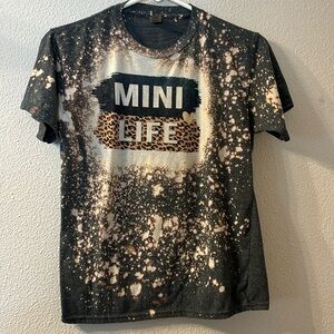 Mini Life graphic tee size medium